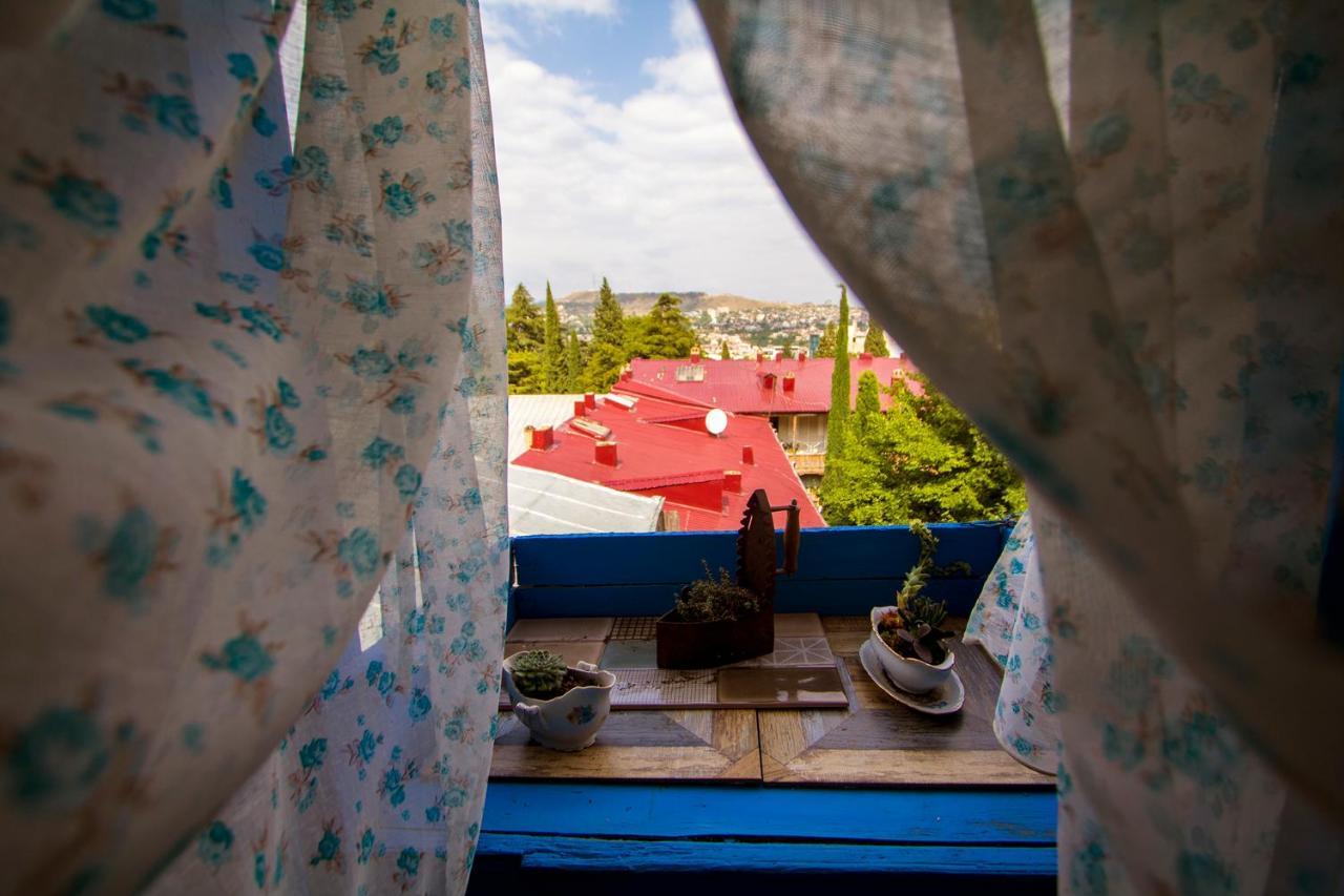 Royz Hostel Tbilisi Ngoại thất bức ảnh